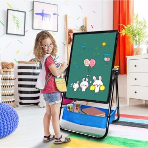 Bạn hãy hướng dẫn các con không dùng bút nhọn hoặc các vật sắc nhọn viết lên bảng sẽ làm cho mặt bảng bị trầy trớt